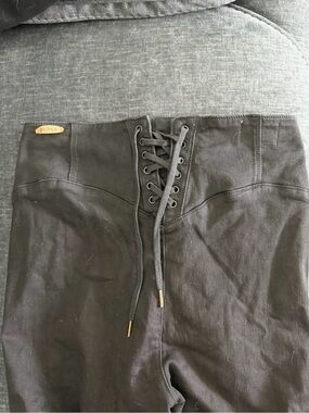 Mia Joy High waisted pants with tie back